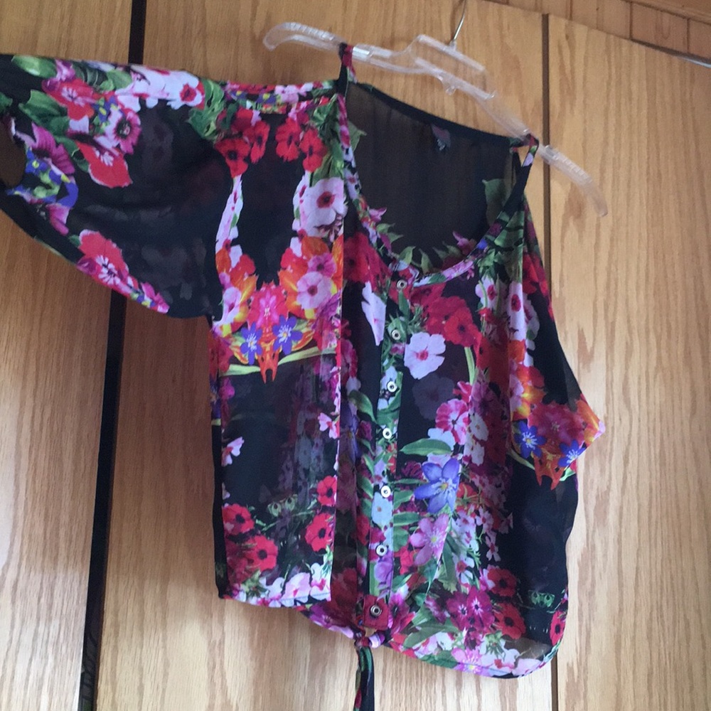 Bebe Floral Cold Shoulder Blouse M